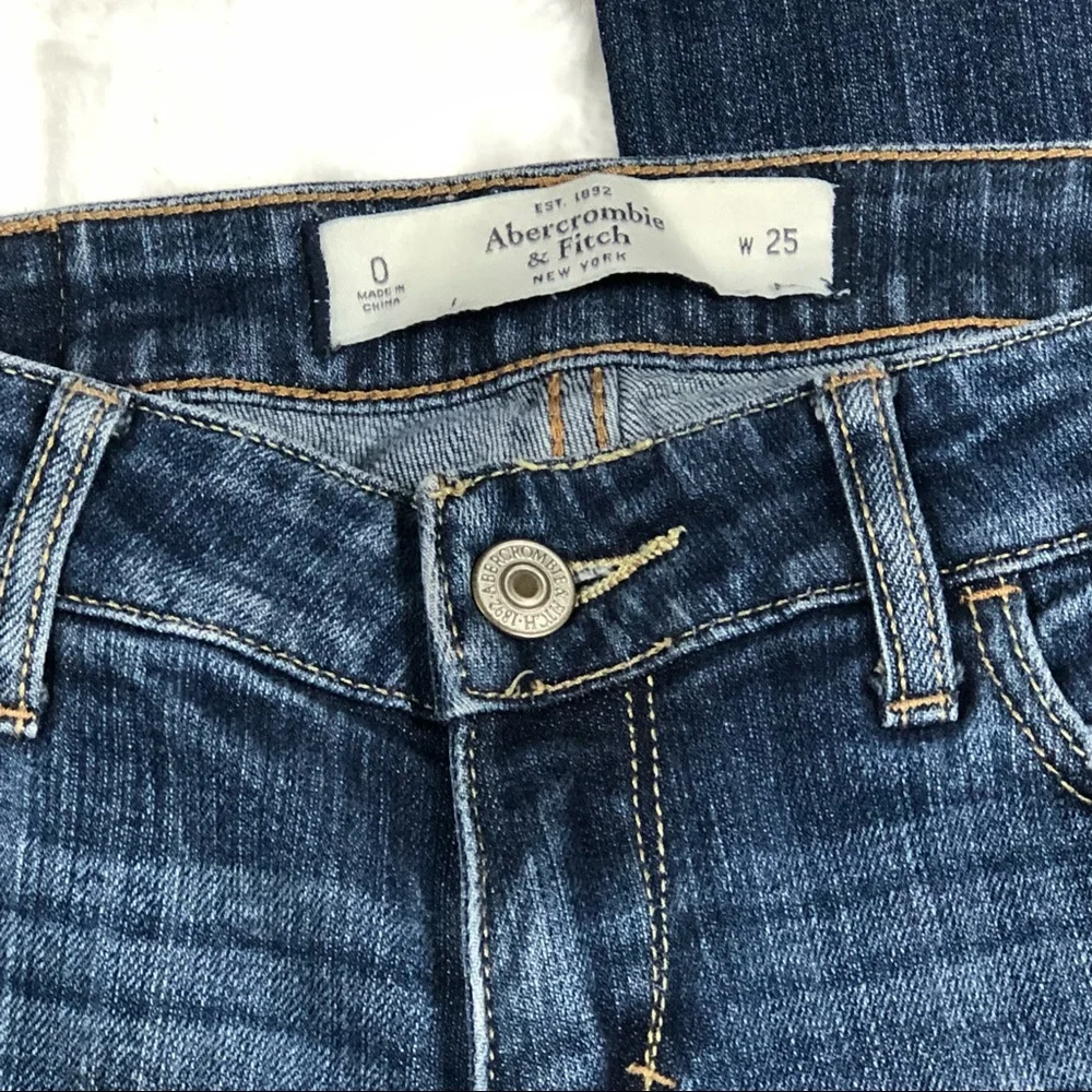 Abercrombie & Fitch Blue Jeans waist 25 - Picture 4 of 16